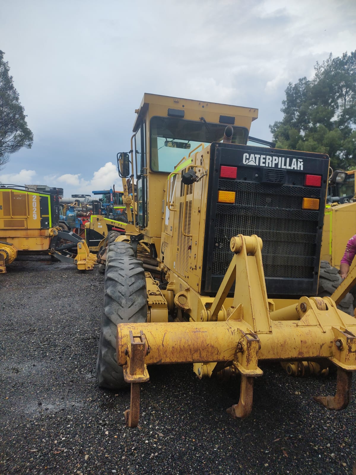 MOTONIVELADORA CAT 120K-JAP - Image 35