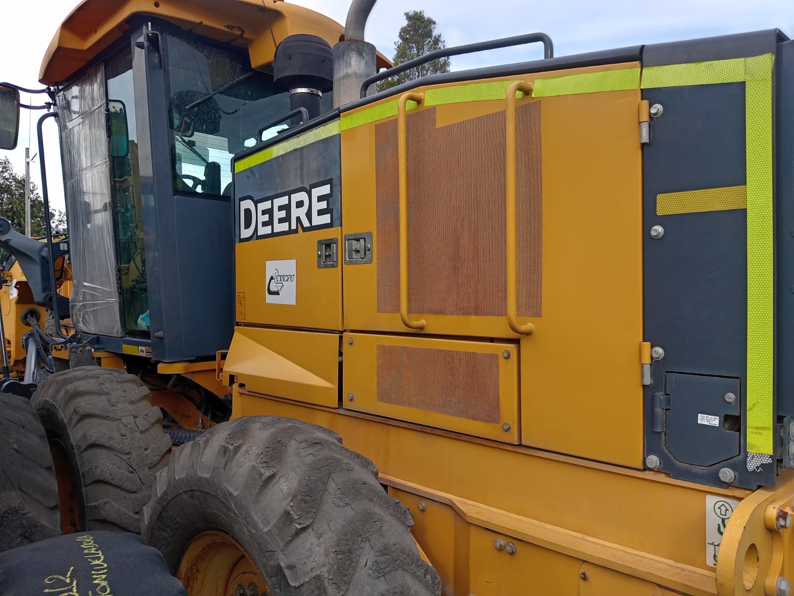 MOTONIVELADORA JOHN DEERE REF.670G - Image 10