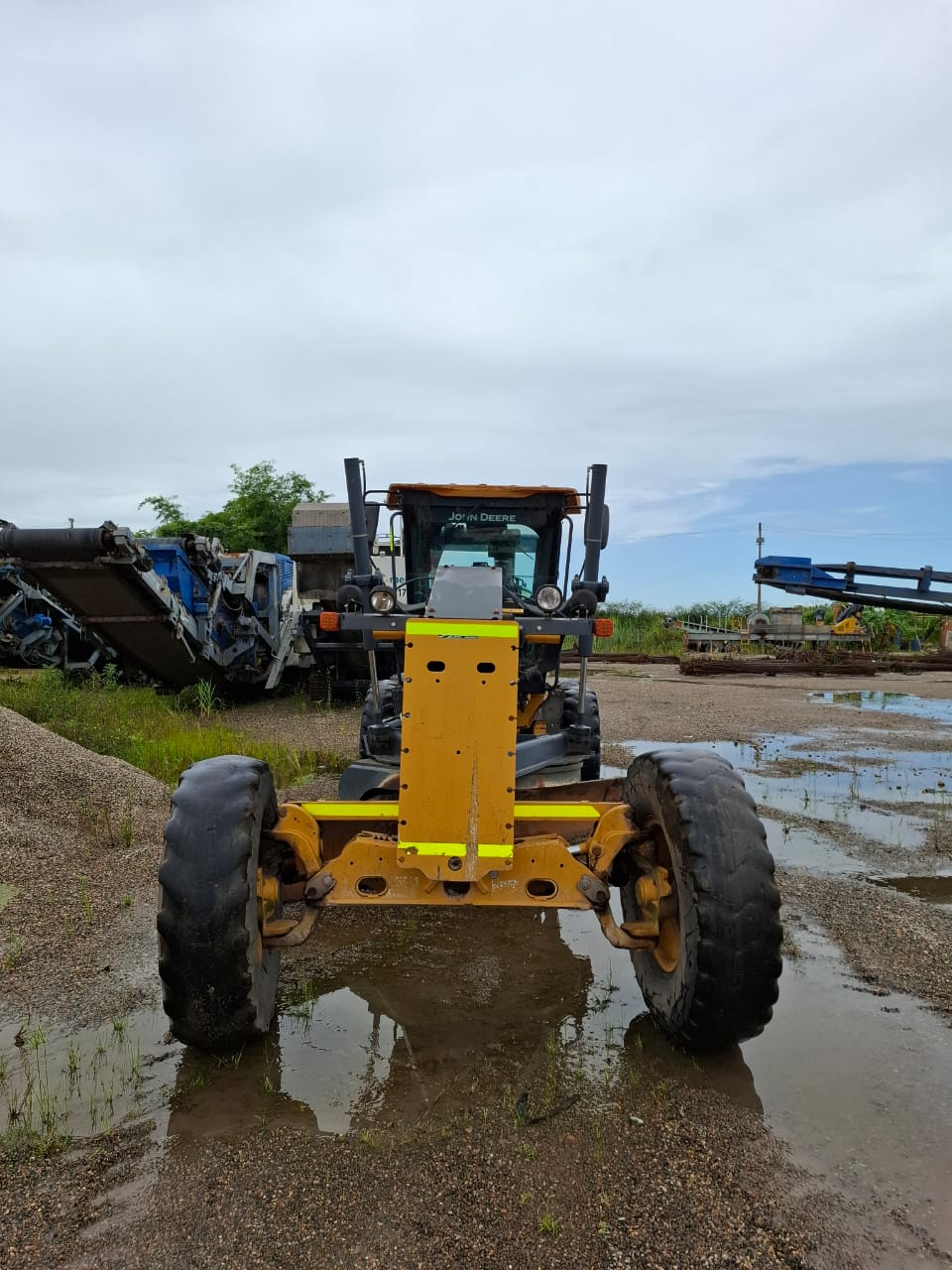 MOTONIVELADORA JOHN DEERE REF.670G - Image 21
