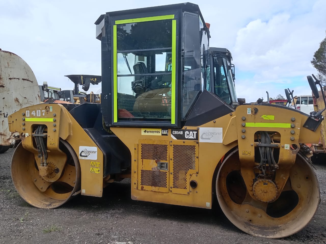 COMPACTADOR DOBLE RODILLO CAT CB54S4P - Image 8