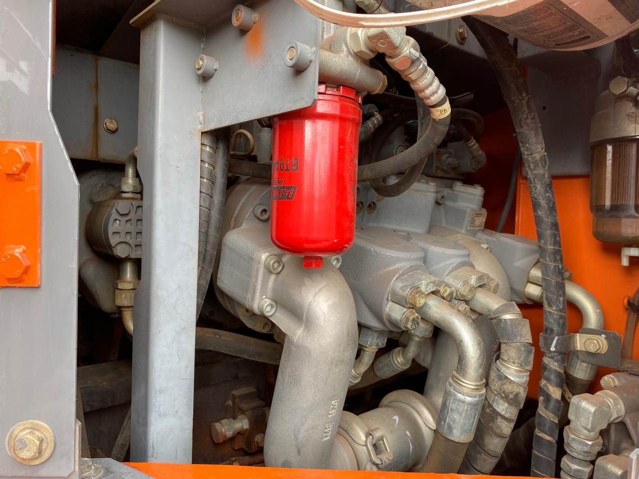 EXCAVADORA HITACHI ZAXIS 255 - Image 8