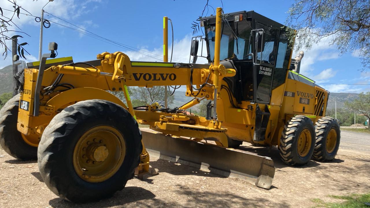 Motoniveladora volvo