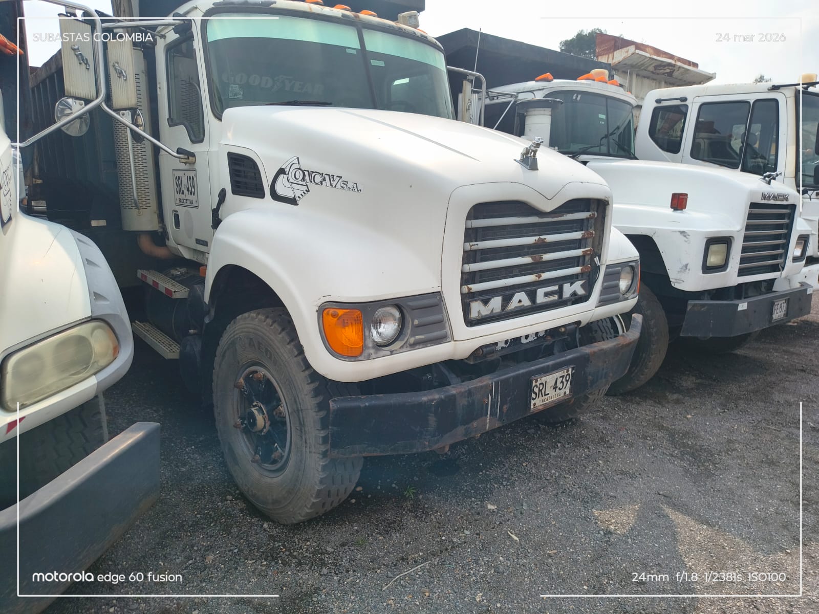 Volqueta mack dt 2007 - Image 7