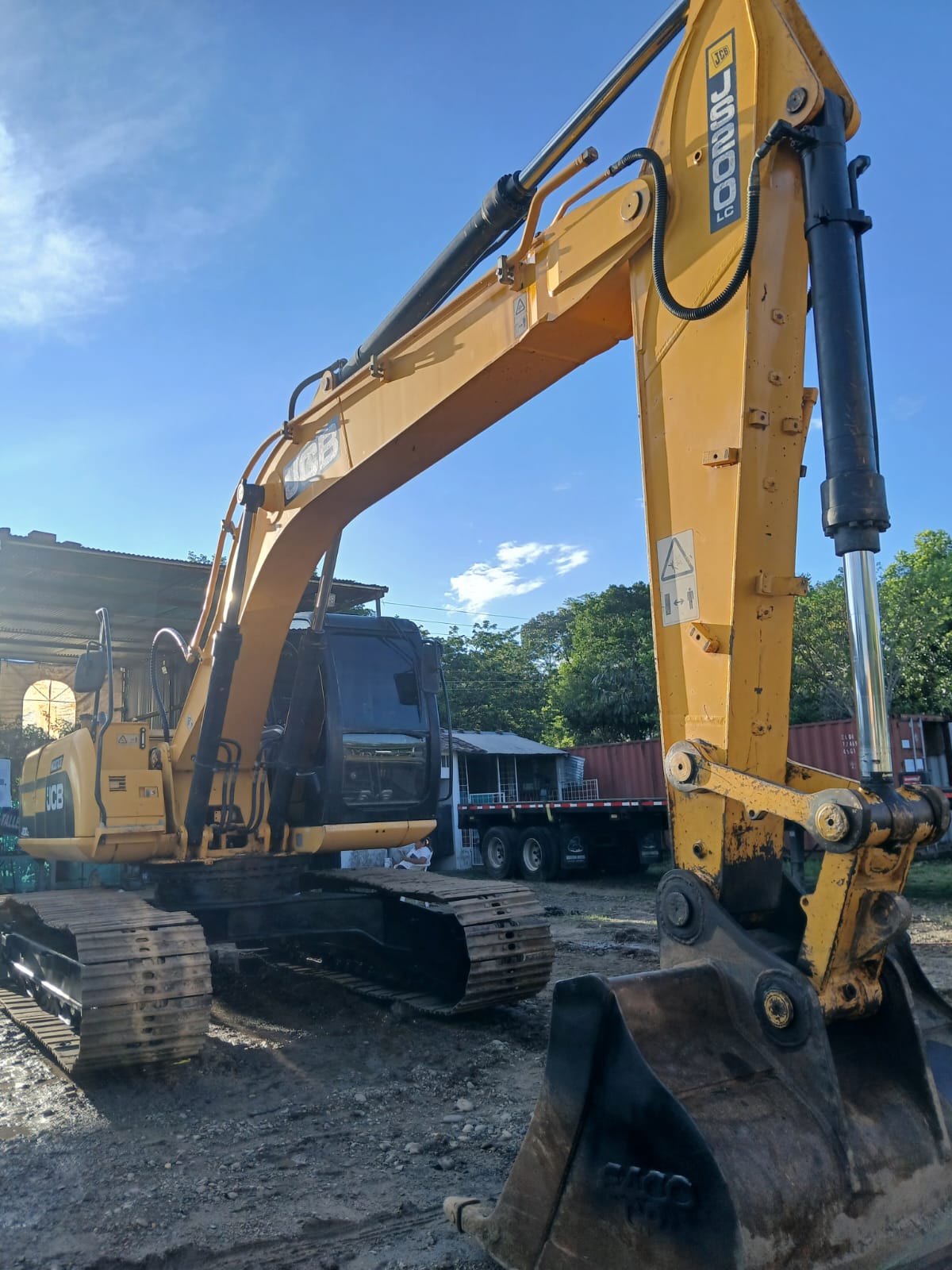 Excavadora JCB200 - Image 2