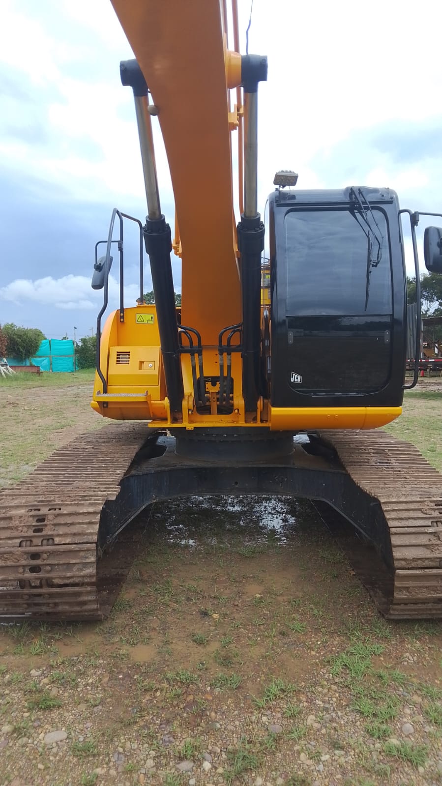 Excavadora JCB200