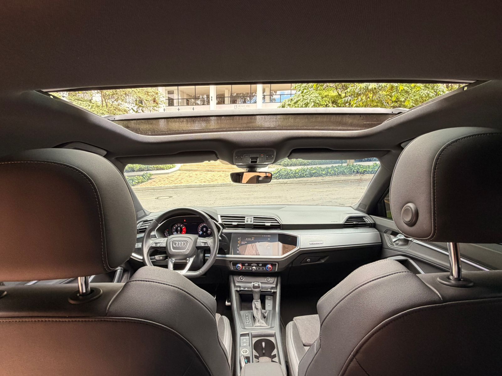 Automóvil Audi Q3 2.0 TFSI Quattro Sline - Image 7