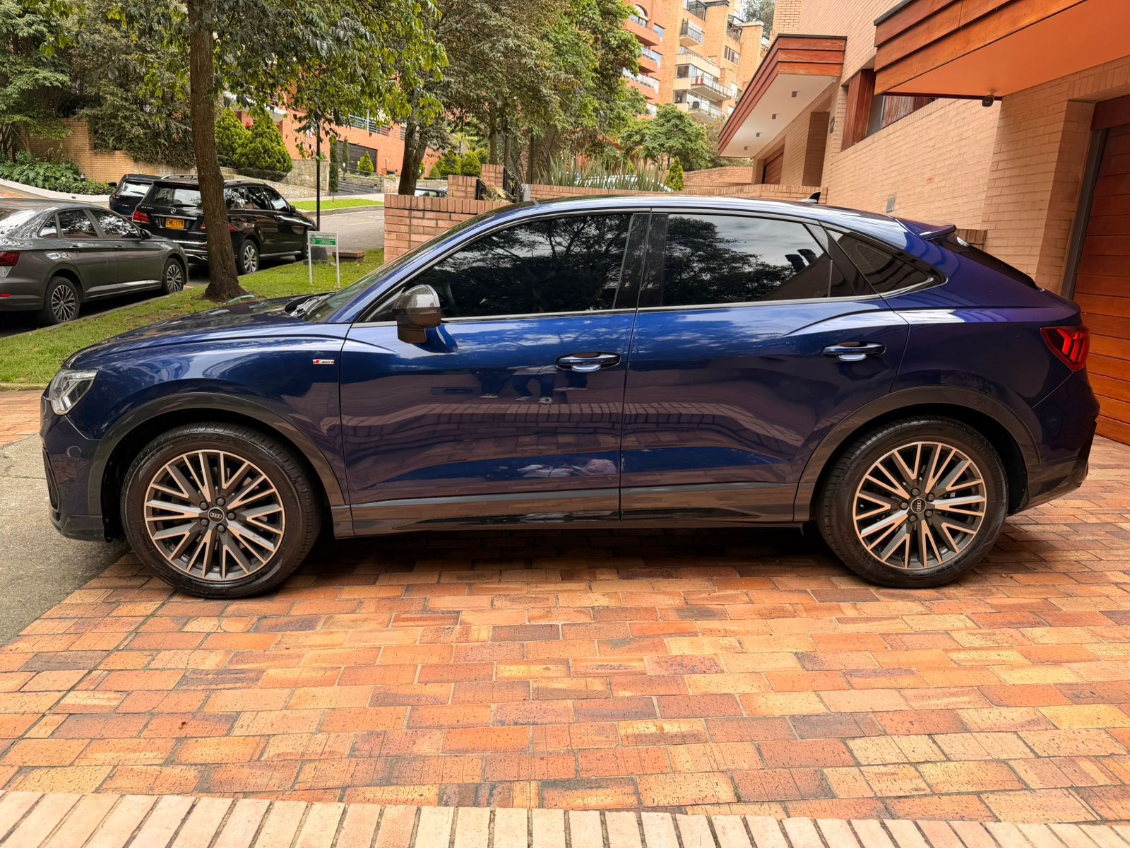 Automóvil Audi Q3 2.0 TFSI Quattro Sline - Image 14