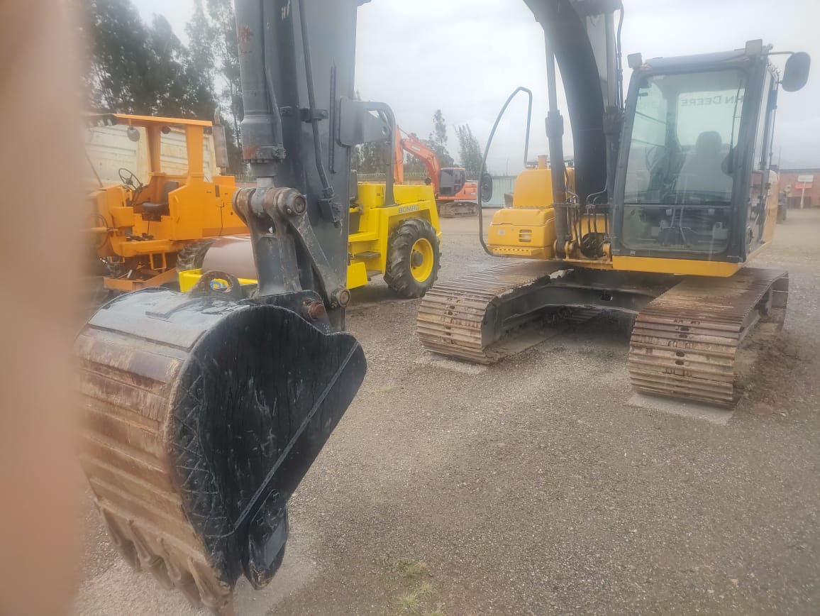 Excavadora john deere 120D - Image 3