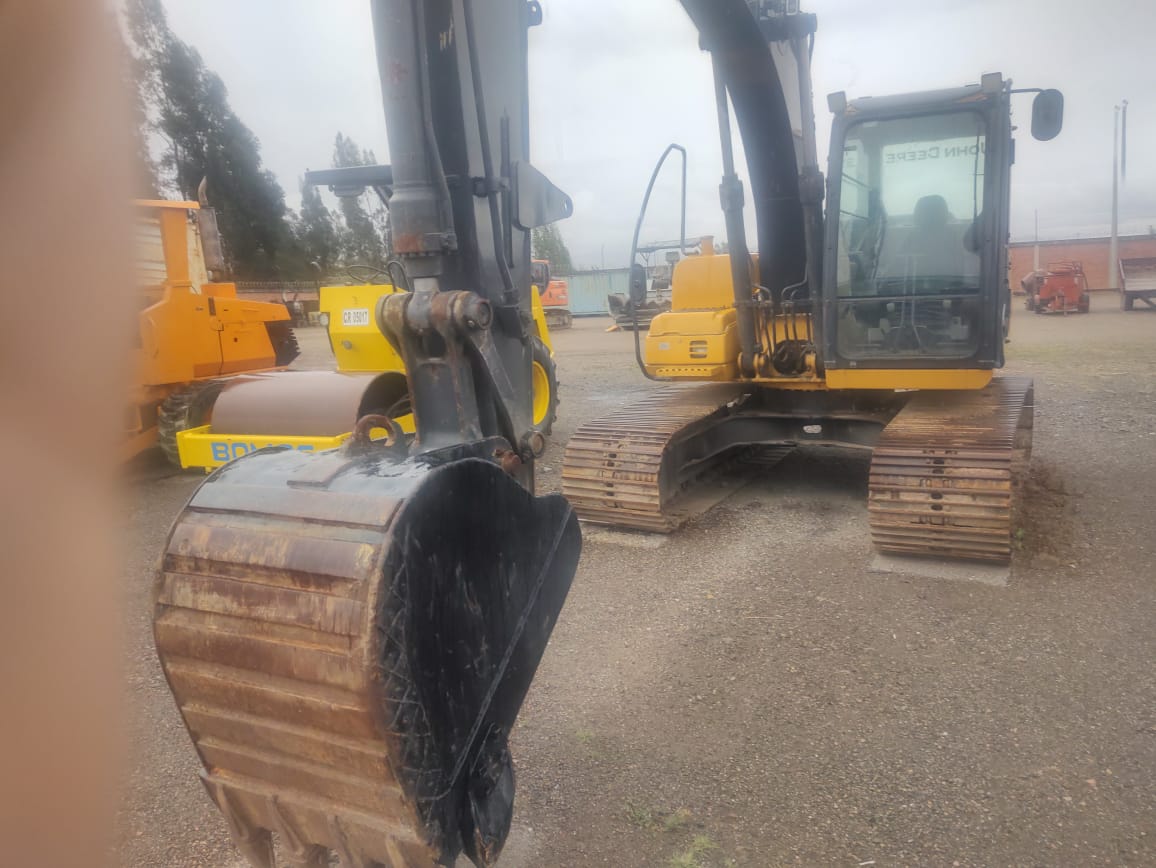 Excavadora john deere 120D - Image 5