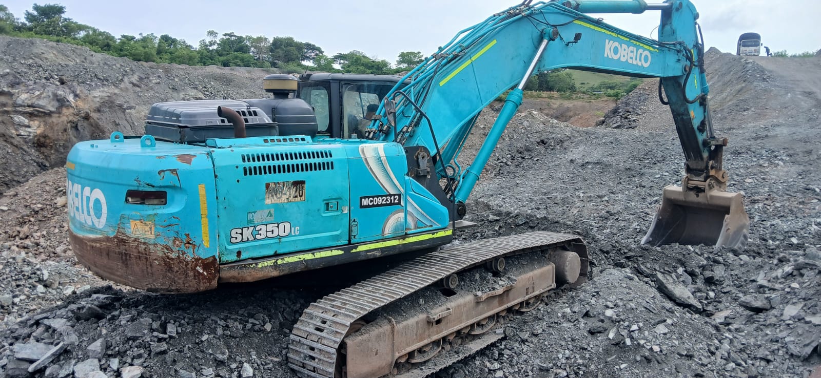 Excavadora de oruga kobelco SK350LC-10 - Image 6