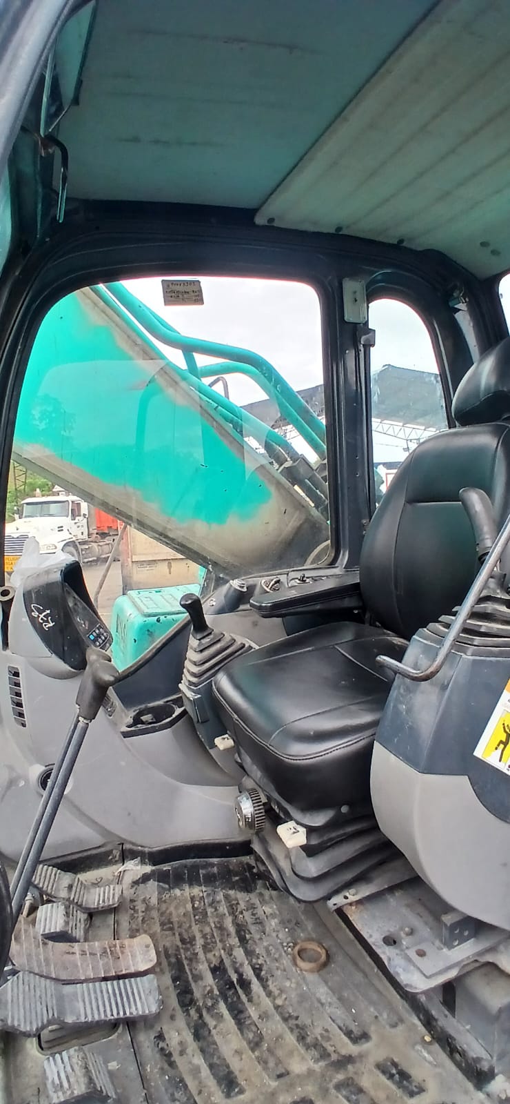 Excavadora de orugas Kobelco SK350LC-8 - Image 4