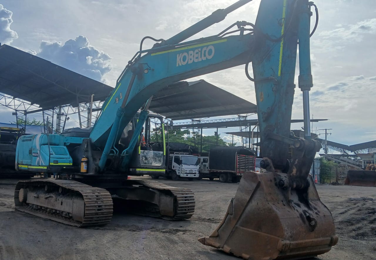 Excavadora de orugas Kobelco SK350LC-10 - Image 5