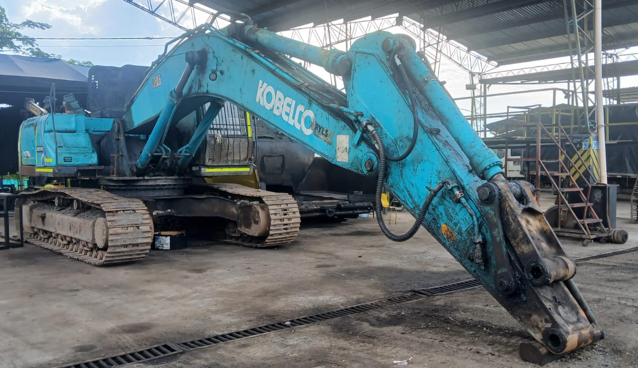Excavadora de oruga kobelco SK350LC-10 - Image 2
