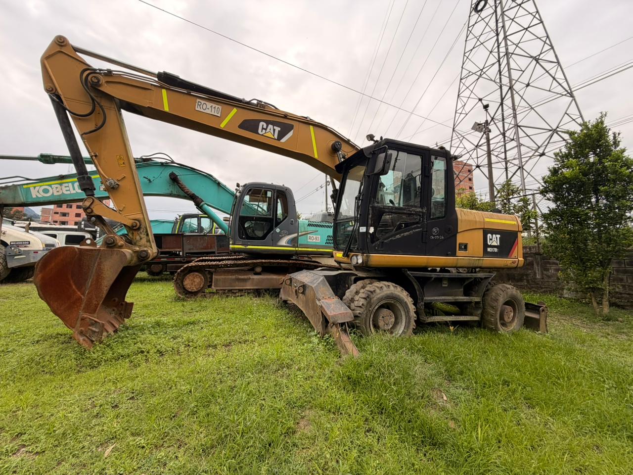 Excavadora de ruedas Caterpillar M317D2