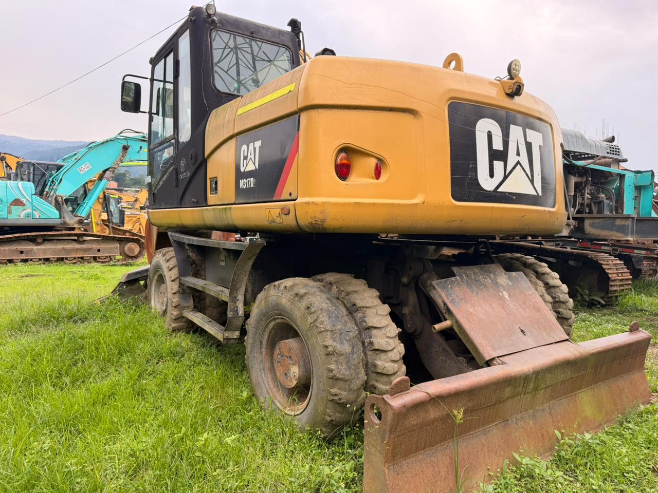 Excavadora de ruedas Caterpillar M317D2 - Image 3