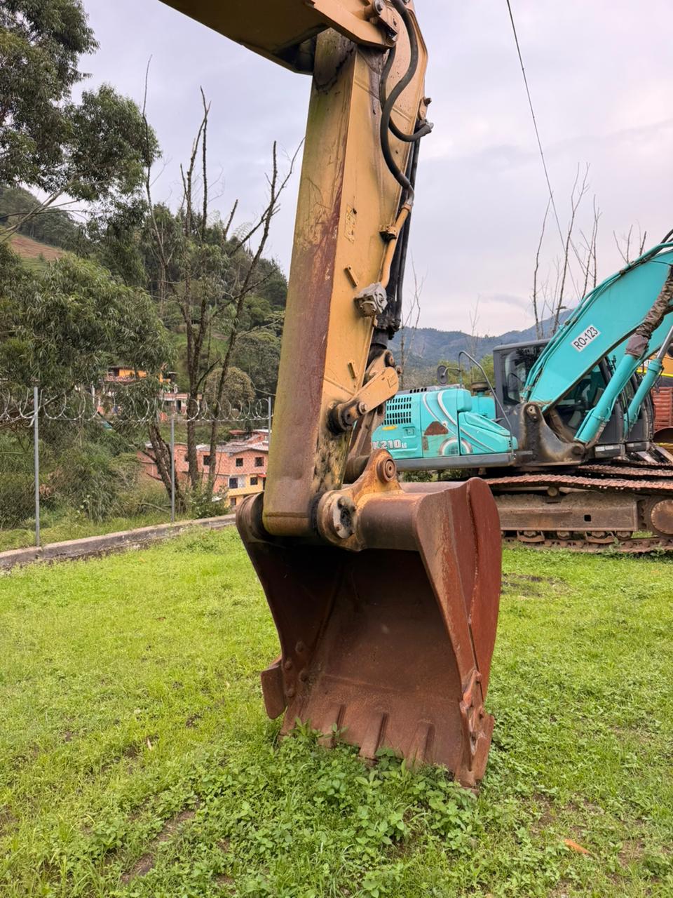 Excavadora de ruedas Caterpillar M317D2 - Image 4