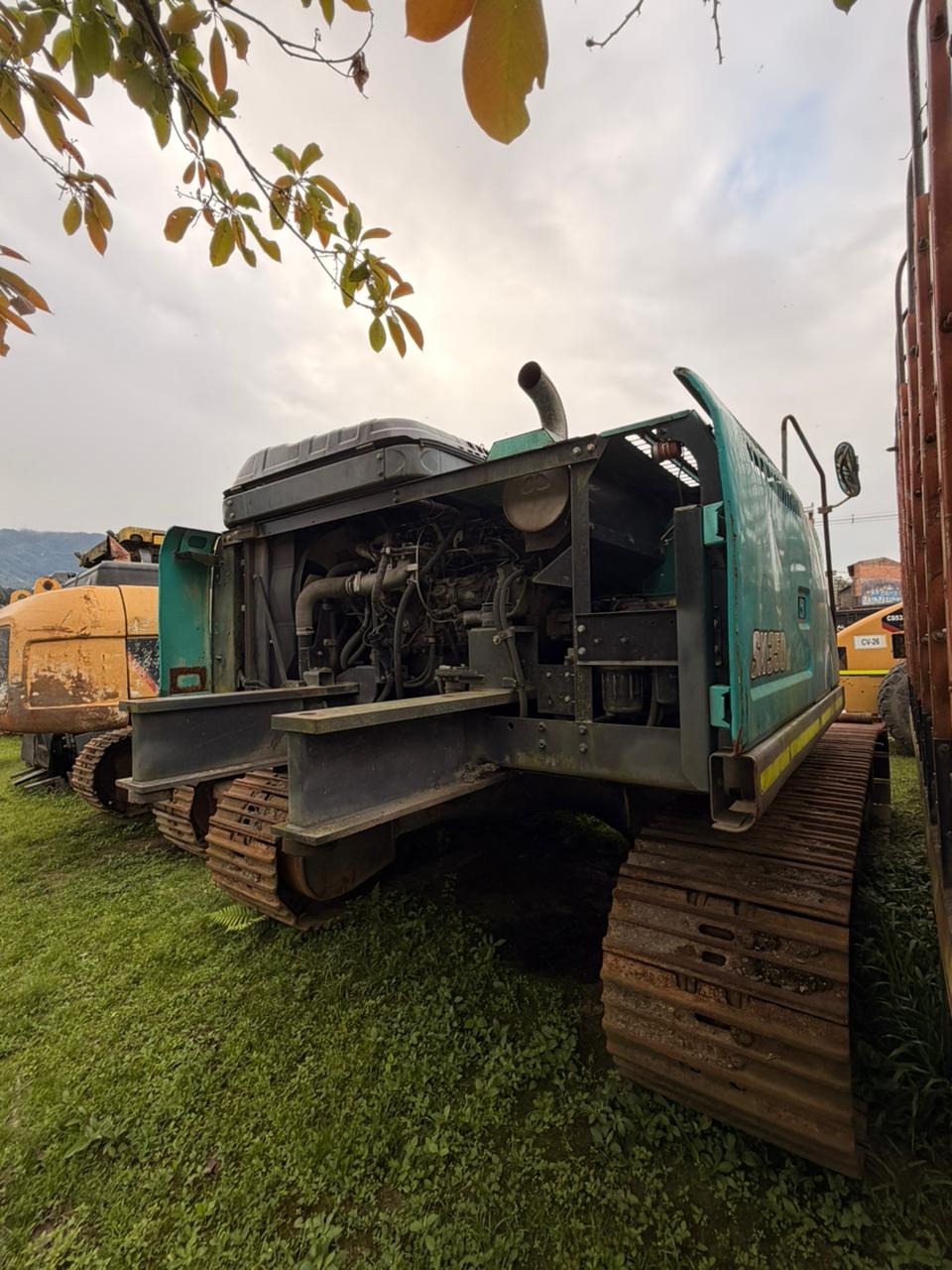 Excavadora de oruga Kobelco SK350LC-10 - Image 9