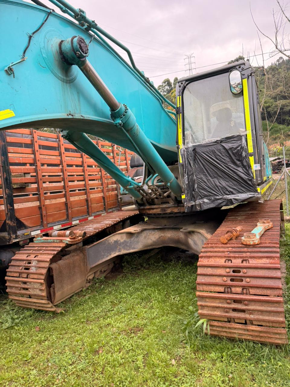 Excavadora de oruga Kobelco SK350LC-10 - Image 6