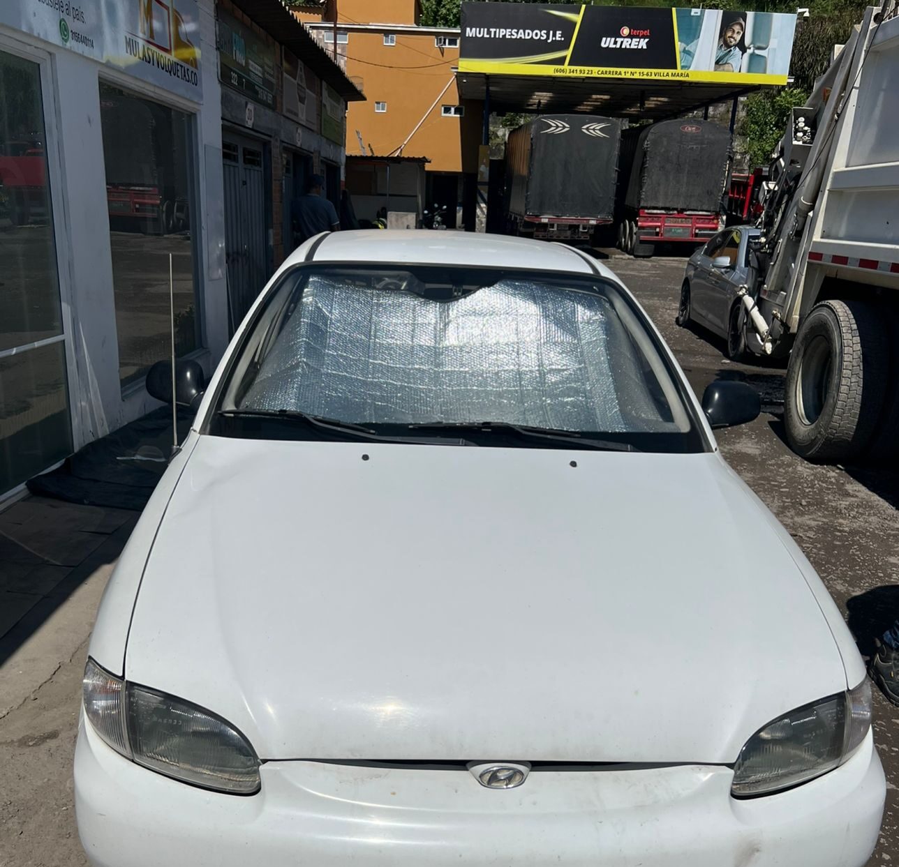 Hyundai accentds 1998