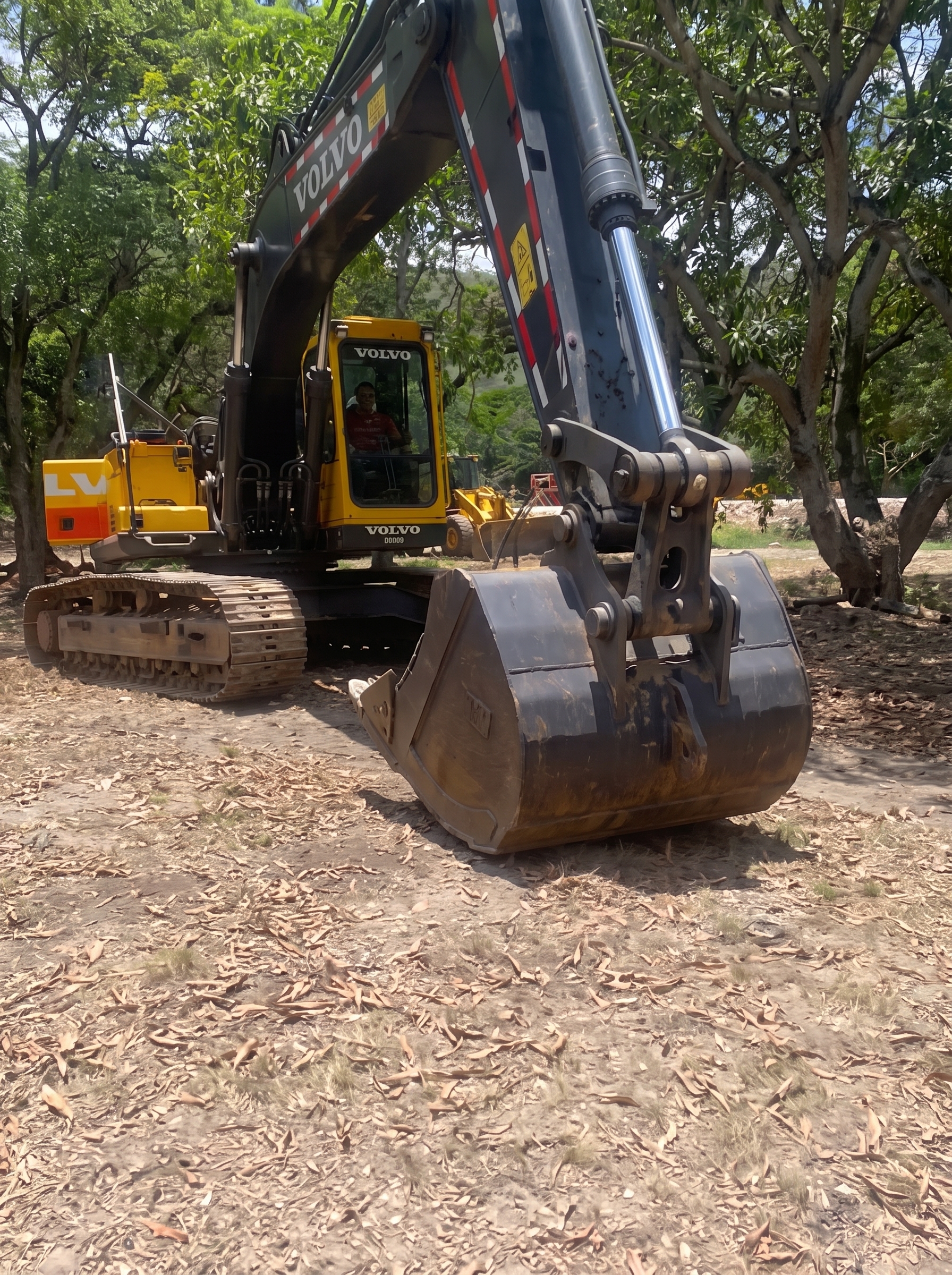 Excavadora Volvo 280 - Image 3