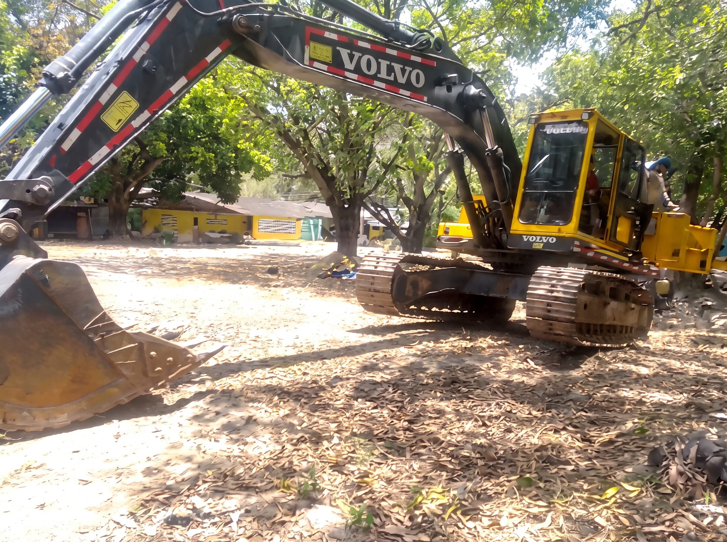 Excavadora Volvo 280 - Image 4