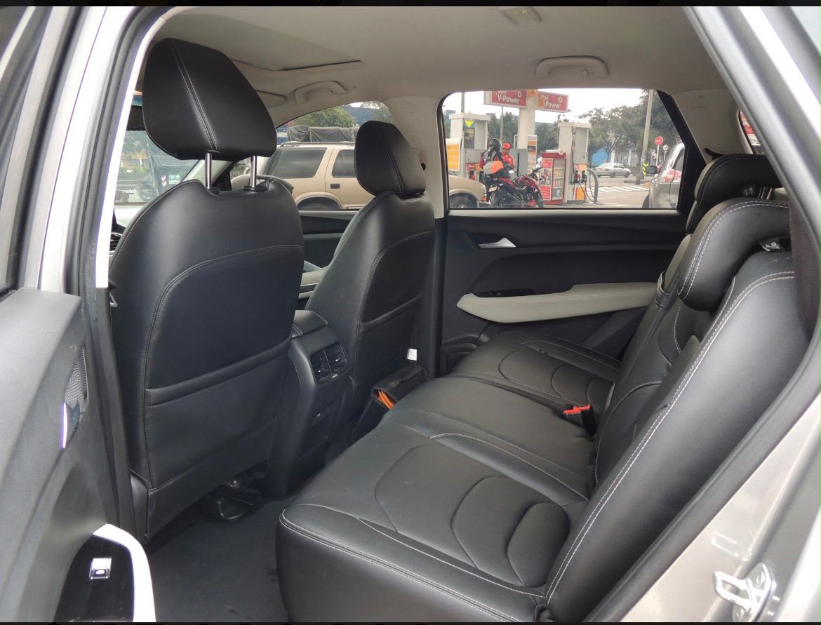 Camioneta Chevrolet Captiva Premier - Image 5