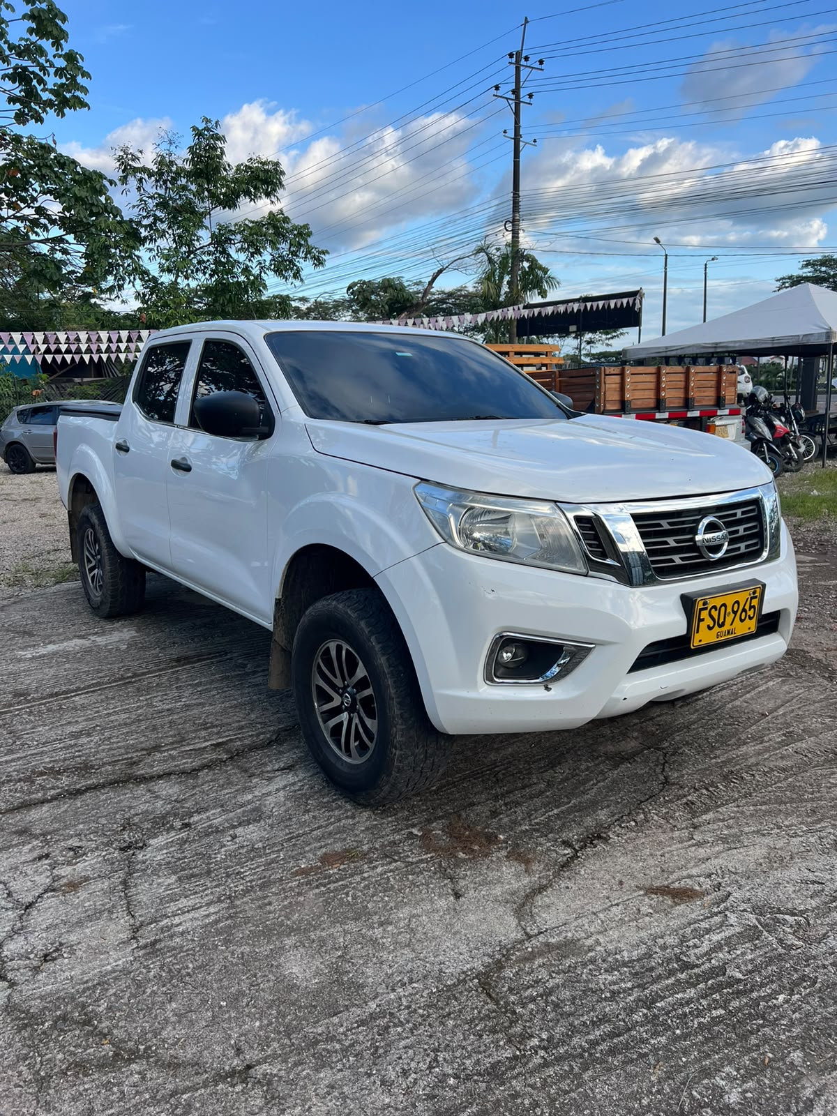 Camioneta Nissan 4x4 Diesel - Image 3