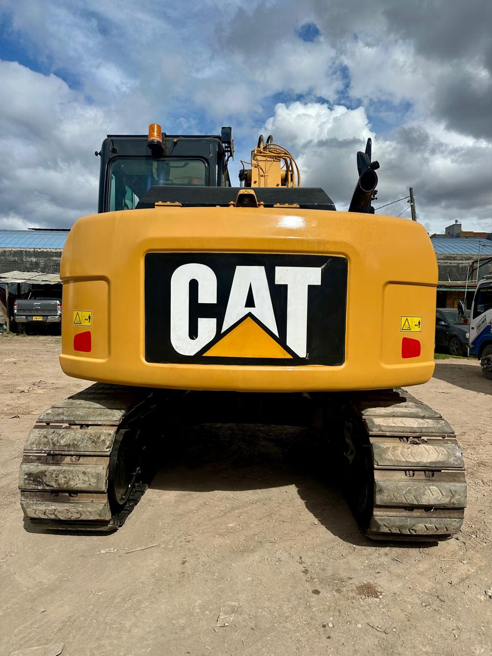 Mini-excavadora Cat 311F - Image 9