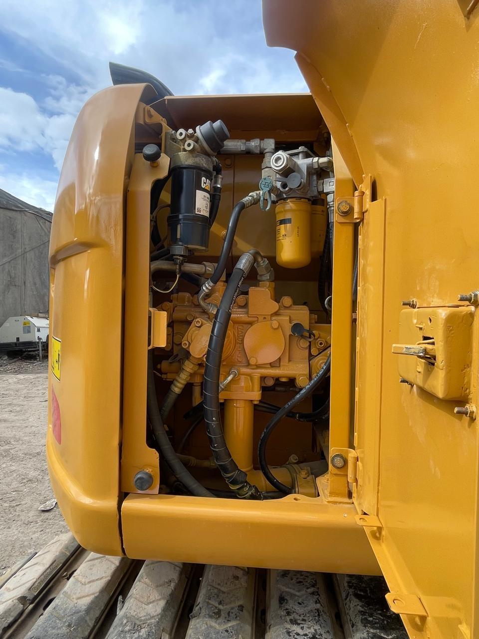 Mini-excavadora Cat 311F - Image 14