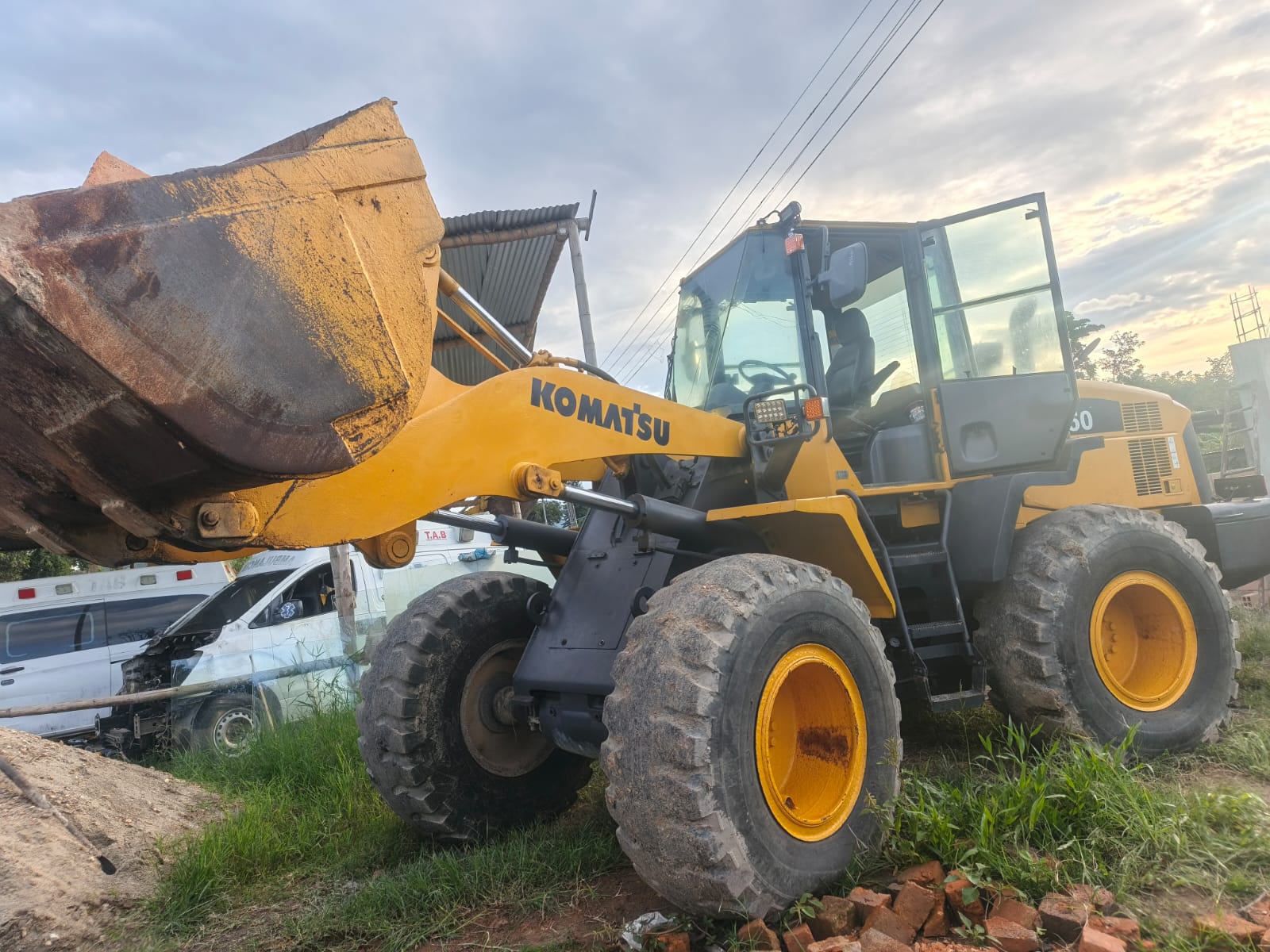 Cargador Frontal Komatsu 250WA - Image 8