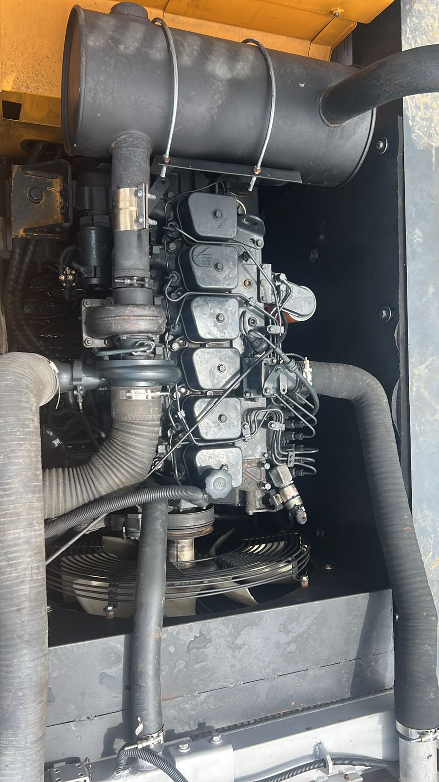 Excavadora Hyundai R220-9s - Image 4