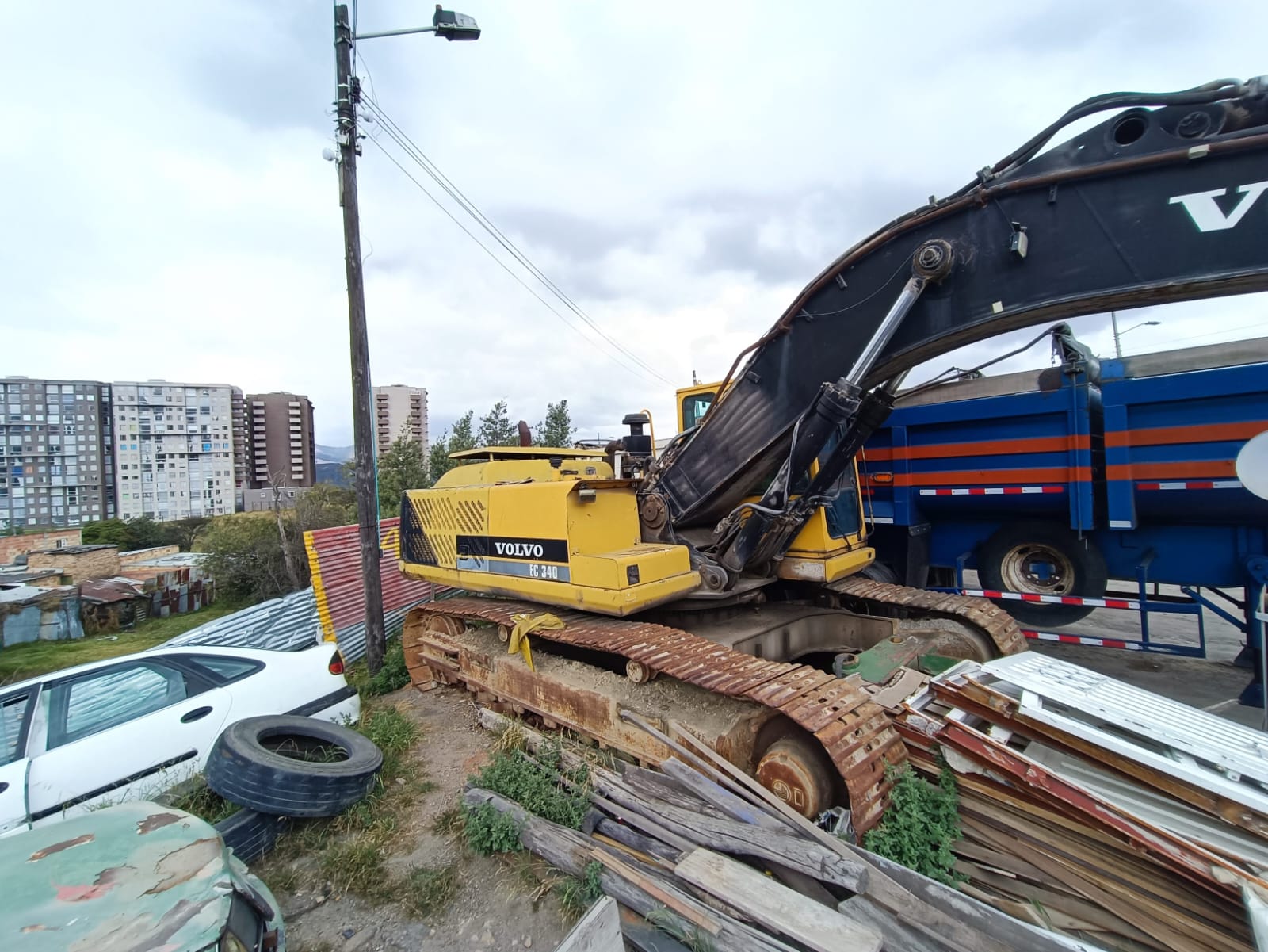 Excavadora Volvo EC340 - Image 3
