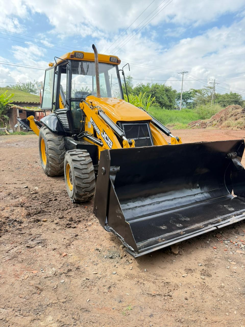 Retroeexcavadora JCB 3CX - Image 2