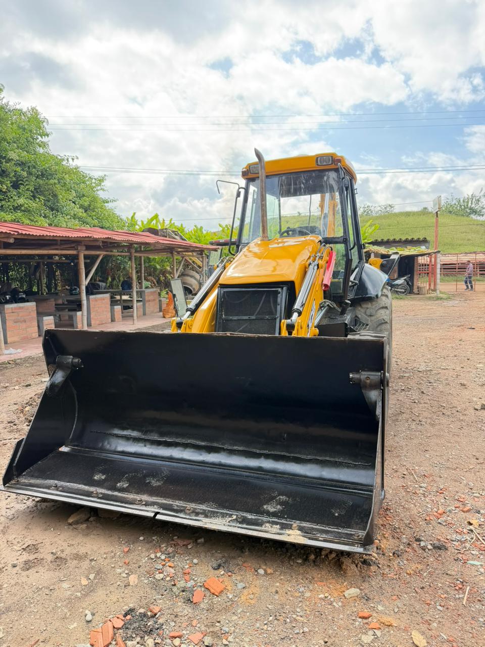 Retroeexcavadora JCB 3CX - Image 6