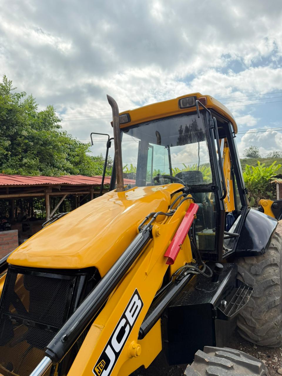 Retroeexcavadora JCB 3CX - Image 9