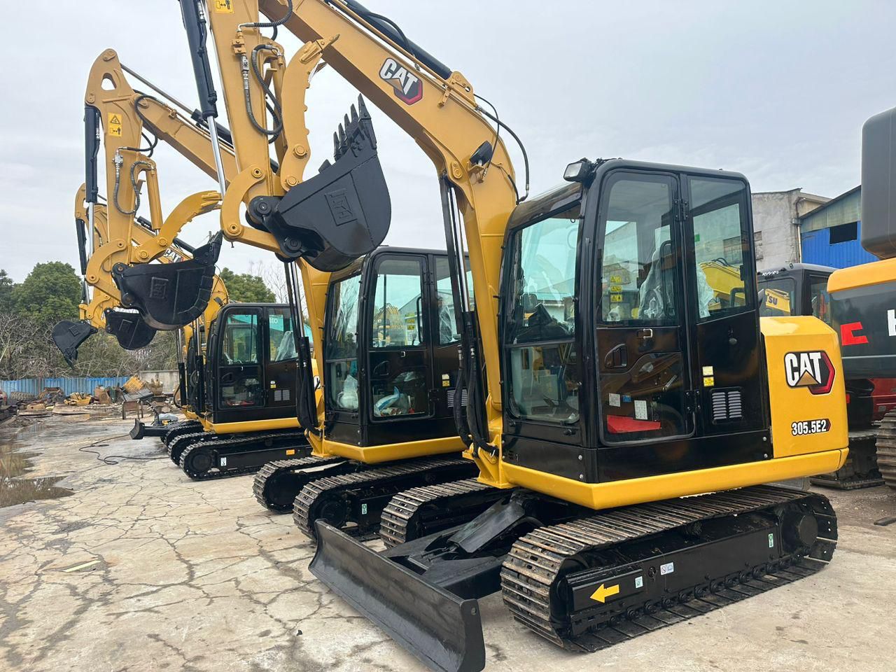 Mini-Excavadora Caterpillar 305.5E2