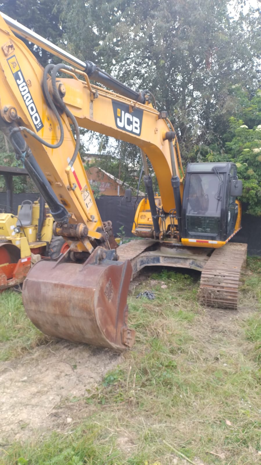 Excavadora JCB JS200LC - Image 2