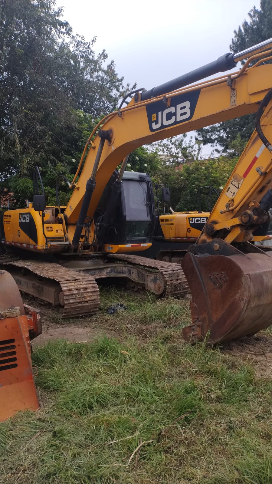 Excavadora JCB JS200LC