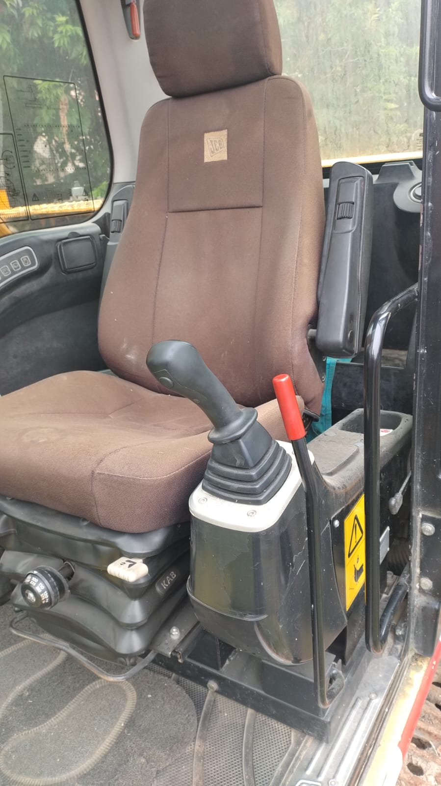 Excavadora JCB JS200LC - Image 7