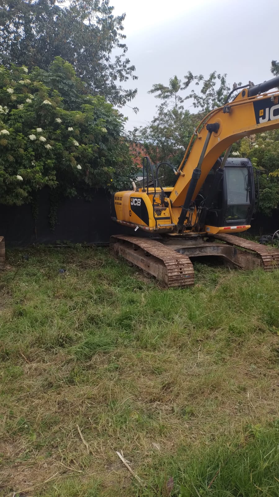 Excavadora JCB JS200LC - Image 8