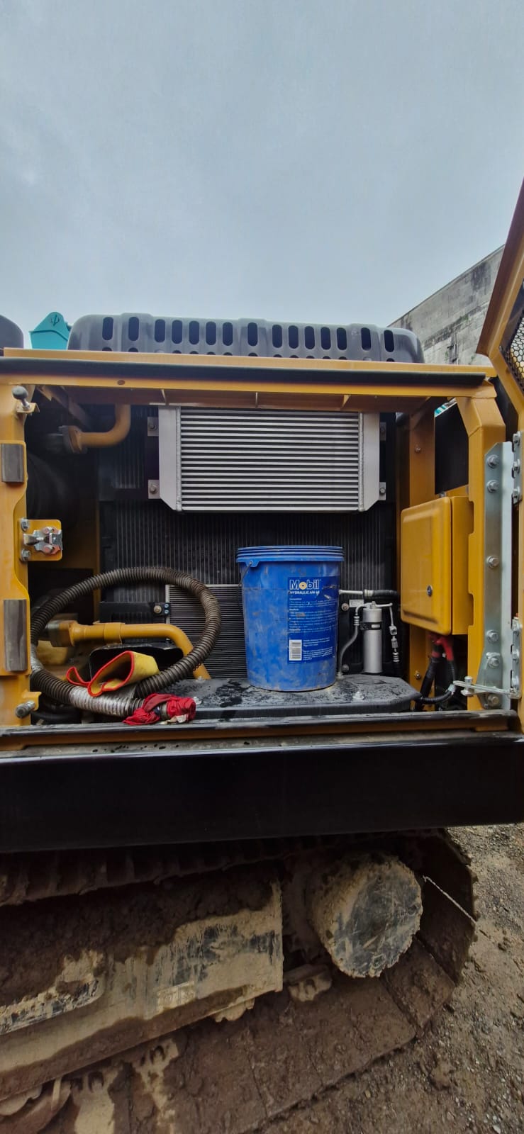 Excavadora Sany SY215C - Image 8