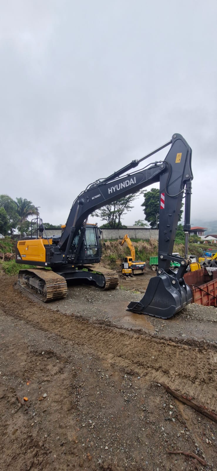 Excavadora Hyundai HX210AL