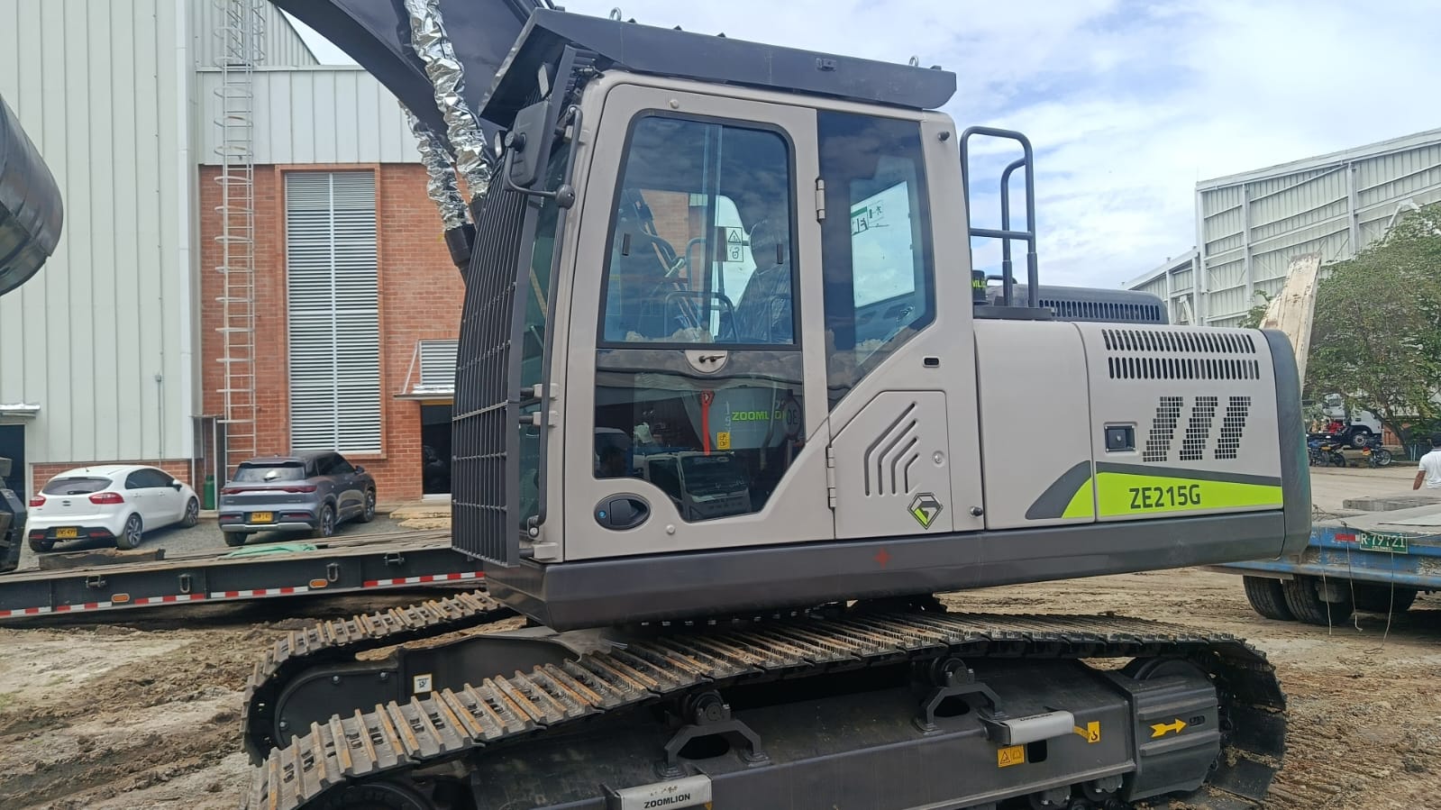 Excavadora Zoomlion ZE215LC - Image 7