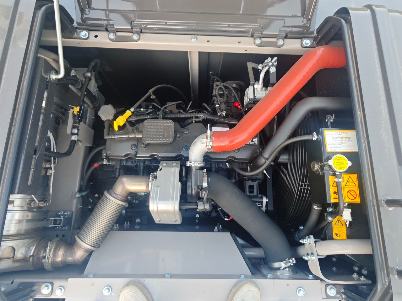 Excavadora Zoomlion ZE215LC - Image 8
