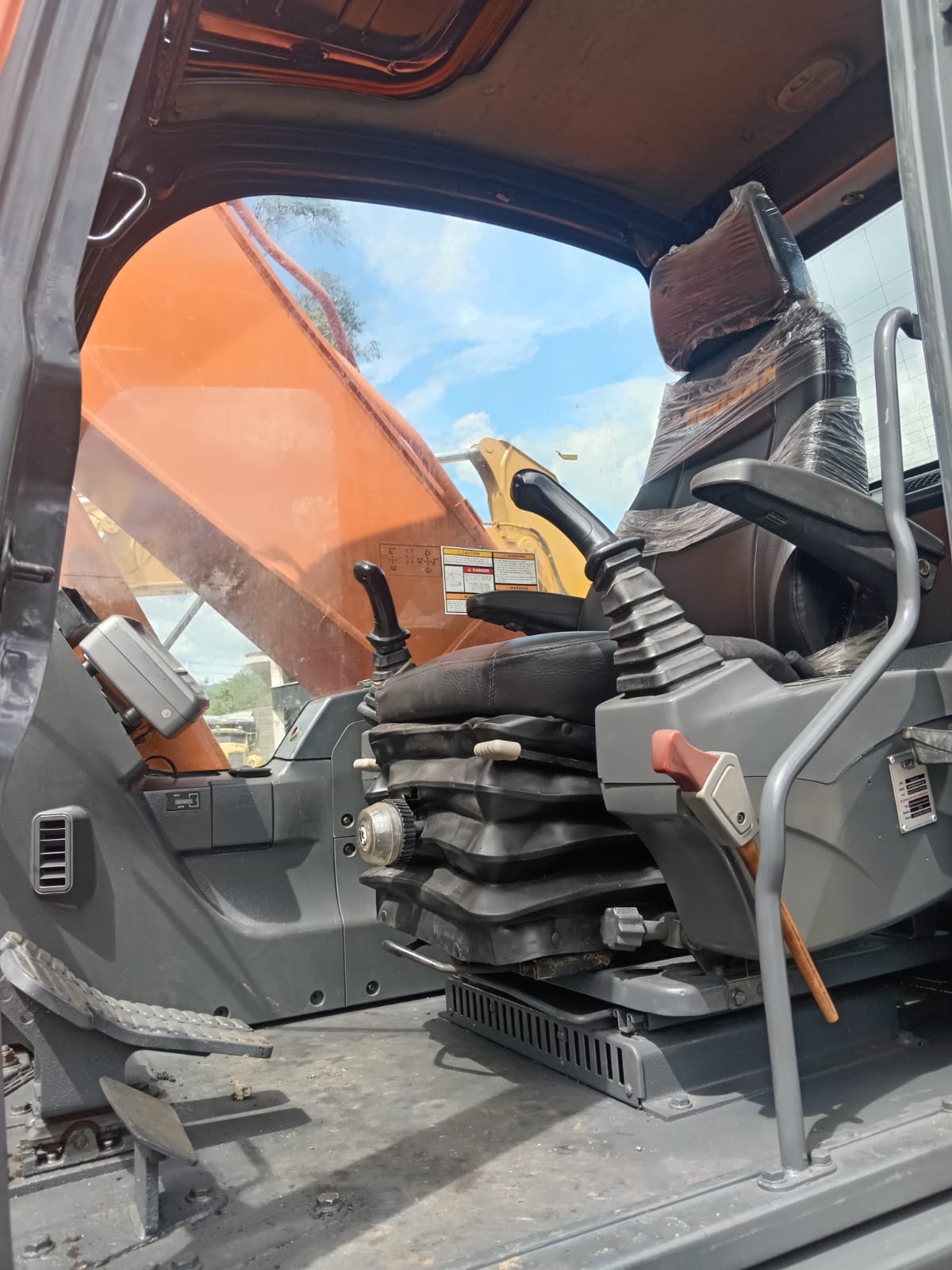 Excavadora Doosan DX225 LCA - Image 10